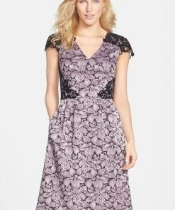 Adrianna Papell - Lace Cap Sleeve Dress 15238790 Cocktail Dresses