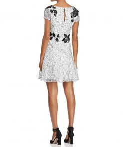Aidan Mattox - Keyhole Floral A-Line Dress MD1E201162 - 1 Pc. Ivory Black In Size 4 Available