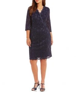 Alex Evenings - 4121805 Scalloped V Neck Lace Cocktail Dress 1 Pc Midnight In Size 16W Available