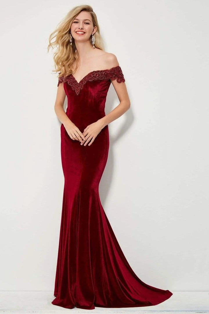 Formal Gowns Angela & Alison - 81085 Beaded Off-Shoulder Velvet Mermaid Dress 6 Formal Gowns Angela & Alison - 81085 Beaded Off-Shoulder Velvet Mermaid Dress
