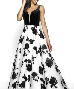 Blush By Alexia Designs - 5714 Plunging V-Neck Floral Dress