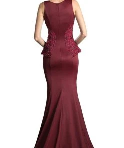 Cinderella Divine - Beaded Lace V-neck Trumpet Dress