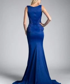 Cinderella Divine - Beaded Lace V-neck Trumpet Dress