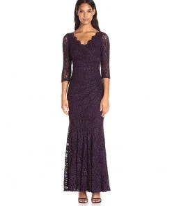 Decode 1.8 - Scalloped Lace Dress 183130 Formal Gowns