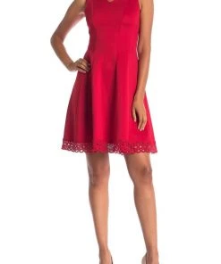 Cocktail Dresses Donna Ricco - DR50487 V Neck Sleeveless Cocktail Dress With Lace Hem
