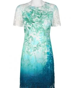 Elie Tahari - E507P607 Floral Lace Jewel Neck Sheath Dress
