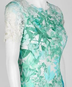Elie Tahari - E507P607 Floral Lace Jewel Neck Sheath Dress
