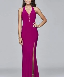 Formal Gowns Faviana - 7540 V-Neck Long Evening Dress With Cut-Out Back