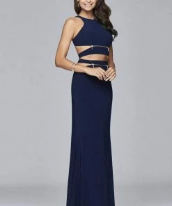 Faviana - 7957 Long Jersey Halter Dress With Zipper Detail