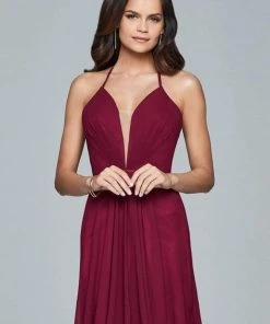 Cocktail Dresses Faviana - Short Plunging V-Neck Cocktail Dress With Lace-Up Back 7851 - 1 Pc Wine In Size 2 Available