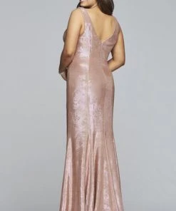 Formal Gowns Faviana - Sleeveless Metallic Jersey V-neck Sheath Dress 9453 - 1 Pc Platinum In Size 14W Available 6 Formal Gowns Faviana - Sleeveless Metallic Jersey V-neck Sheath Dress 9453 - 1 Pc Platinum In Size 14W Available
