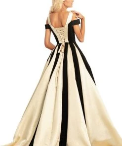 Johnathan Kayne - 9000 Two Tone V-neck Pleated Ballgown Formal Gowns