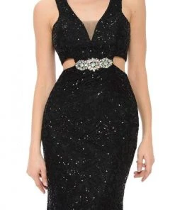 Lenovia - 5170 Lace Plunging V-Neck Evening Dress