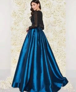 Mac Duggal - 62883D Long-Sleeved Beaded Lace Shiny Dress 12 Mac Duggal - 62883D Long-Sleeved Beaded Lace Shiny Dress