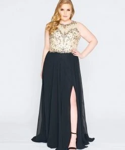 Mac Duggal - 77372F Embellished Lace Jewel Neck A-line Dress Formal Gowns