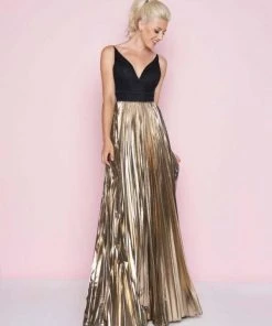 Mac Duggal - 77428L Sleeveless Deep V-neck A-line Dress Formal Gowns