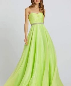 Formal Gowns Mac Duggal Ballgowns - 67105H Strapless Ruched Sweetheart Ballgown