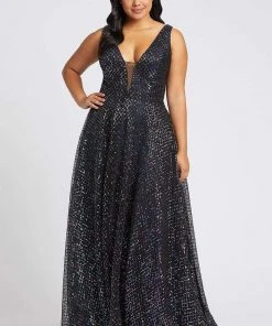 Mac Duggal Fabulouss - 77717F Sequined V-Neck And Back Long Dress Formal Gowns