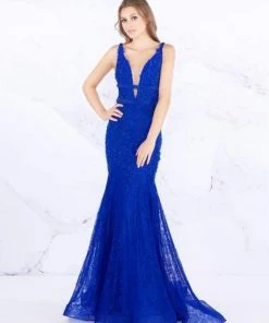 Formal Gowns Mac Duggal Prom - 66707M Lace Deep V-neck Mermaid Dress With Train