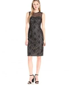 Maggy London - G2721M Sleeveless Keyhole Back Burnout Scuba Dress