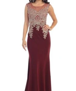 May Queen - Illusion Scoop Lace Prom Gown