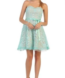 May Queen - Lace Sweetheart A-line Cocktail Dress