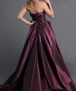 MNM COUTURE - 2313 Sweetheart Neckline And Wide Straps Formal Gowns