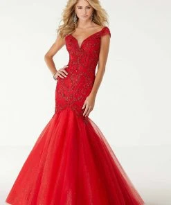 Mori Lee - 45031 Embroidered Deep Wide V-neck Mermaid Dress Formal Gowns