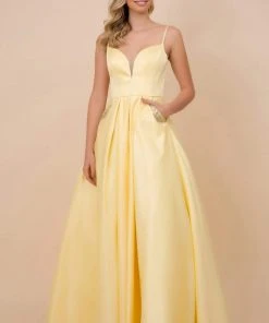 Nox Anabel - N308 Sleeveless Satin A-Line Dress With Beaded Pockets