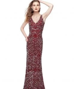 Primavera Couture - 1970 Embellished V-neck Sheath Dress