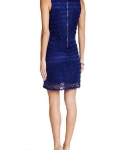 Sharagano - 4W4F164D9 Sleeveless Zigzag Lace Dress