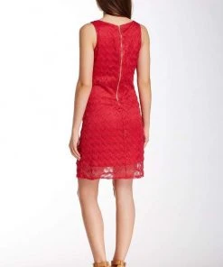 Sharagano - 4W4F164D9 Sleeveless Zigzag Lace Dress