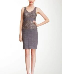 Sue Wong - N3368 Ruched V-neck Column Dress