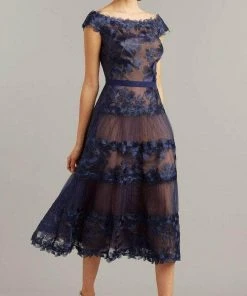 Tadashi Shoji - BLA19999MD Floral Appliqued Embroidered Dress - 1 Pc Antique Pink In Size 12 Available Plus Size Dresses