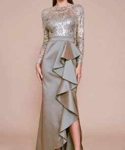 Tadashi Shoji - Long Sleeve Bateau Neck Applique Sheath Dress - 1 Pc Crystal In Size 12 Available