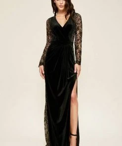Tadashi Shoji - Molin Lace Long Sleeve Velvet A-line Evening Dress - 1 Pc Black/Nude In Size 00 Available Formal Gowns