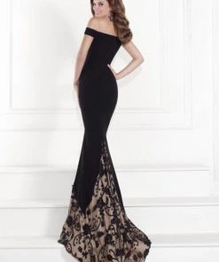 Tarik Ediz - Embellished Off-the-Shoulder Neck Gown 92525