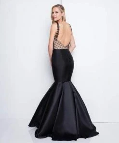 Terani Couture - 1811P5229 Beaded Plunging V-Neck Mermaid Gown Formal Gowns
