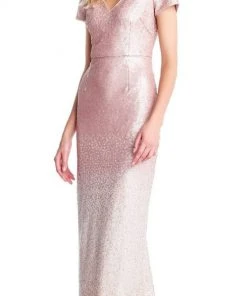 Adrianna Papell - AP1E203460 Sequin Embellished V-Neck Dress