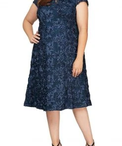 Alex Evenings - 4121570 Lace Cap Sleeves Plus Size Knee Length Dress 16 Alex Evenings - 4121570 Lace Cap Sleeves Plus Size Knee Length Dress