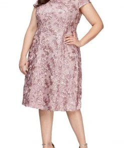 Alex Evenings - 4121570 Lace Cap Sleeves Plus Size Knee Length Dress 20 Alex Evenings - 4121570 Lace Cap Sleeves Plus Size Knee Length Dress