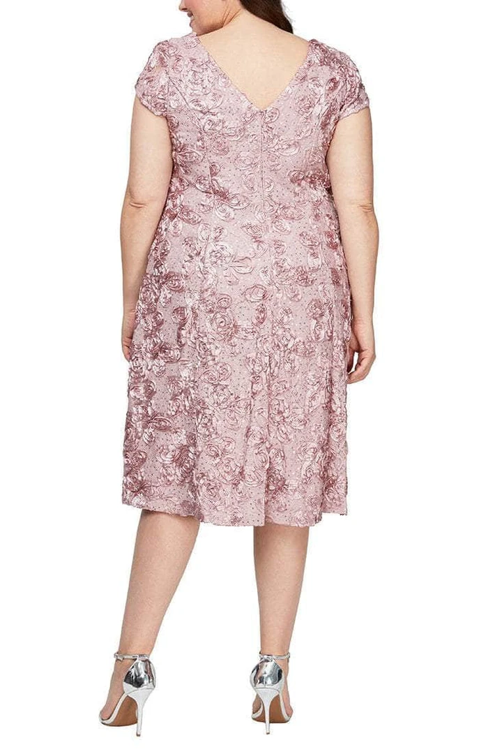 Alex Evenings - 4121570 Lace Cap Sleeves Plus Size Knee Length Dress 12 Alex Evenings - 4121570 Lace Cap Sleeves Plus Size Knee Length Dress