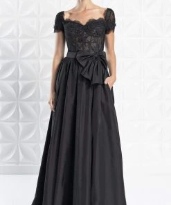 Alexander By Daymor - 1264 Bow Accent Short Sleeve Sweetheart Gown