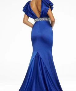 Ashley Lauren - 11130 Ruffled V-Neck Trumpet Gown