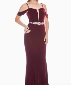 Ashley Lauren - 1473 Plunge Notched Off Shoulder Velvet Gown