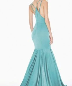 Ashley Lauren - 1532 Plunging Sweetheart Trumpet Gown