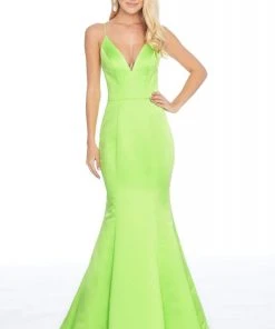 Ashley Lauren - 1793 Deep V-neck Satin Mermaid Dress