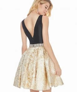 Ashley Lauren - 4076 Plunging V-Neck A-Line Cocktail Dress