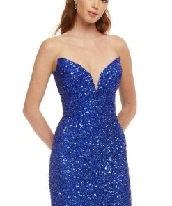 Ashley Lauren - 4474 V-Neck Sheath Cocktail Dress