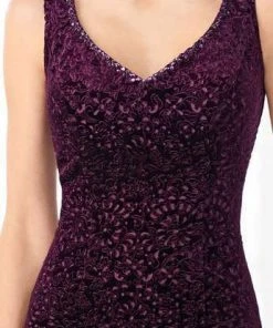 Cameron Blake By Mon Cheri Cameron Blake - Sleeveless V Neck Sheath Evening Dress 218602 - 1 Pc Amethyst In Size 8 Available